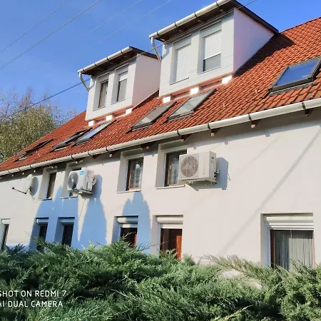 Lejlighed Voelgyfuerdo Apartman
