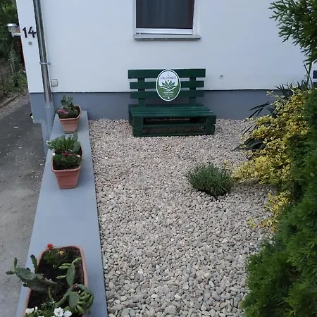 Apartment Voelgyfuerdo Apartman