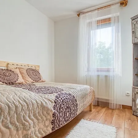 Lejlighed Voelgyfuerdo Apartman *
