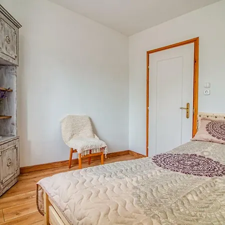 Lejlighed Voelgyfuerdo Apartman *