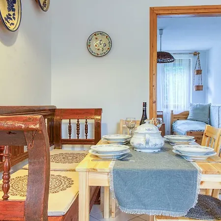 Voelgyfuerdo Apartman Apartment